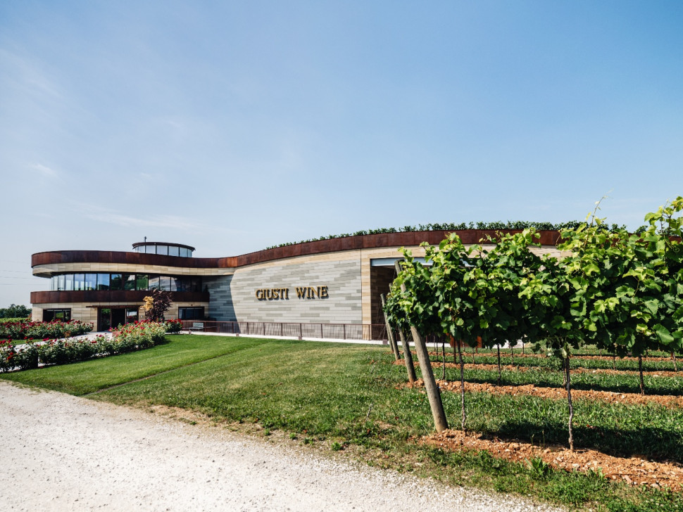 Giusti Wine